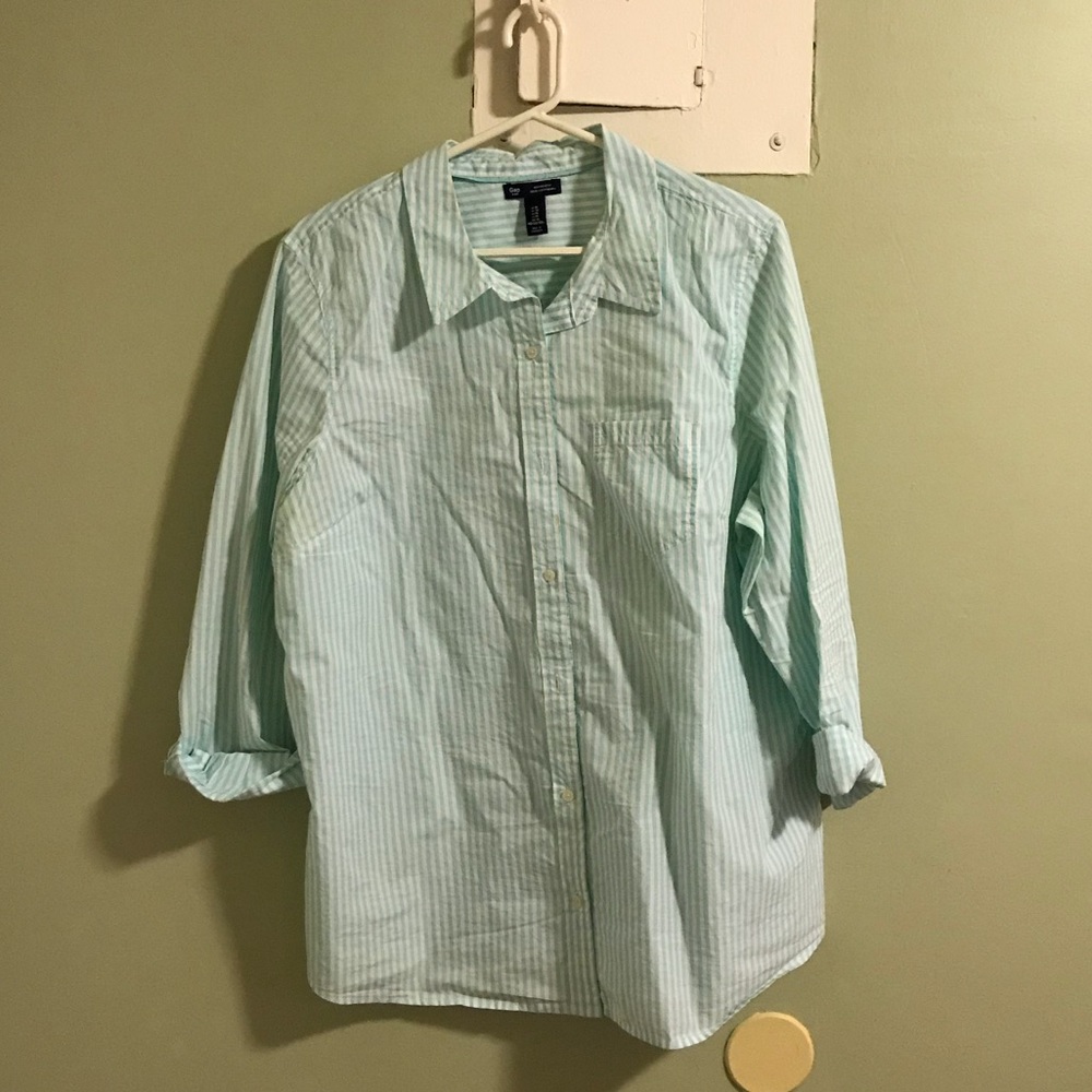 Gap. Boyfriend-fit button-down shirt